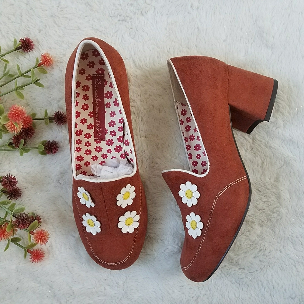 B.a.i.t. But Another Innocent Tale Floral Heels - Picture 2 of 12